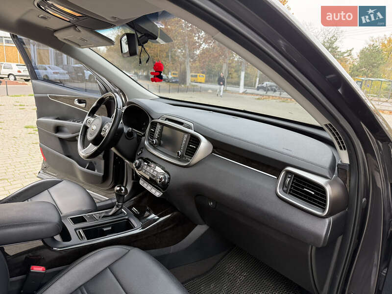 Внедорожник / Кроссовер Kia Sorento 2017 в Одессе фото 21 Внедорожник / Кроссовер Kia Sorento 2017 в Одессе