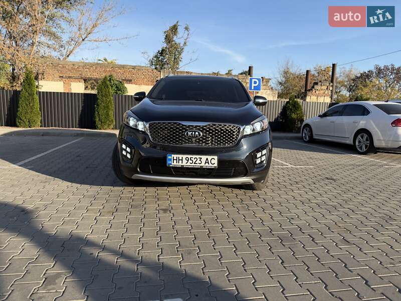 Внедорожник / Кроссовер Kia Sorento 2017 в Одессе
