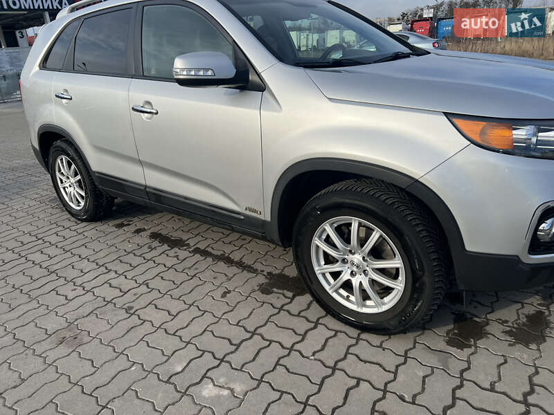Внедорожник / Кроссовер Kia Sorento 2010 в Радехове
