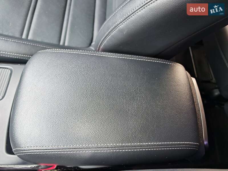 Внедорожник / Кроссовер Kia Sorento 2015 в Могилев-Подольске