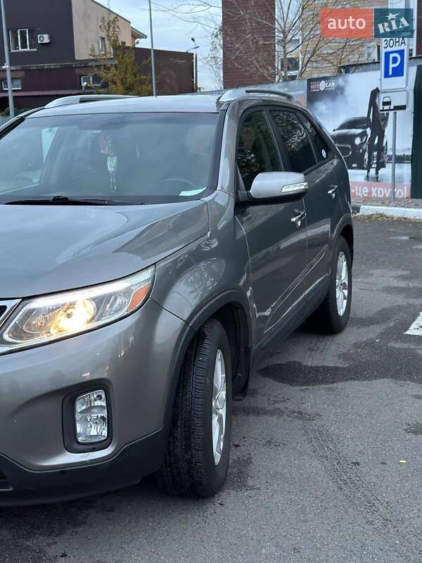Внедорожник / Кроссовер Kia Sorento 2014 в Киеве