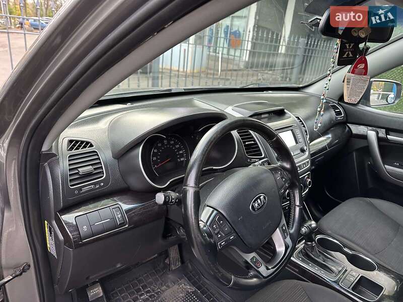 Внедорожник / Кроссовер Kia Sorento 2014 в Киеве