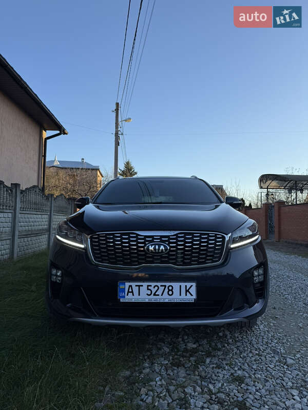 Позашляховик / Кросовер Kia Sorento 2017 в Івано-Франківську