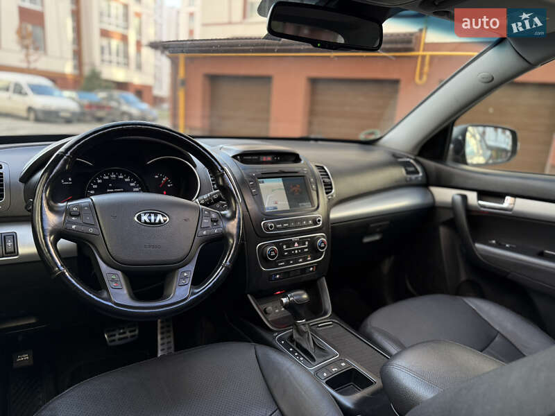 Внедорожник / Кроссовер Kia Sorento 2012 в Ивано-Франковске