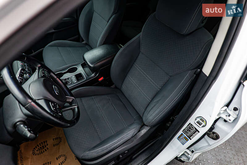 Позашляховик / Кросовер Kia Sorento 2016 в Києві