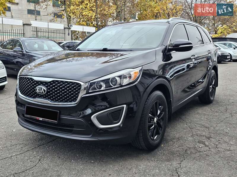 Внедорожник / Кроссовер Kia Sorento 2017 в Одессе