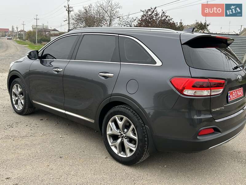 Внедорожник / Кроссовер Kia Sorento 2015 в Одессе