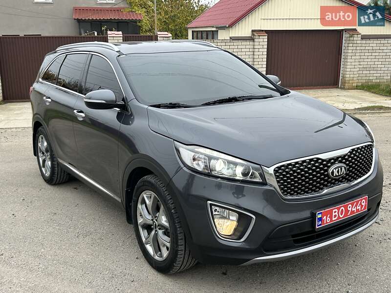 Внедорожник / Кроссовер Kia Sorento 2015 в Одессе