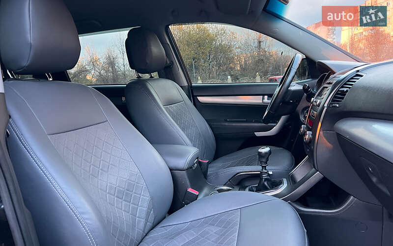 Внедорожник / Кроссовер Kia Sorento 2012 в Львове