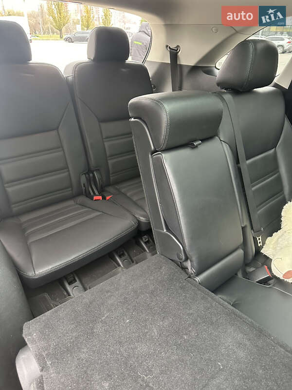 Позашляховик / Кросовер Kia Sorento 2015 в Києві фото 13 Позашляховик / Кросовер Kia Sorento 2015 в Києві