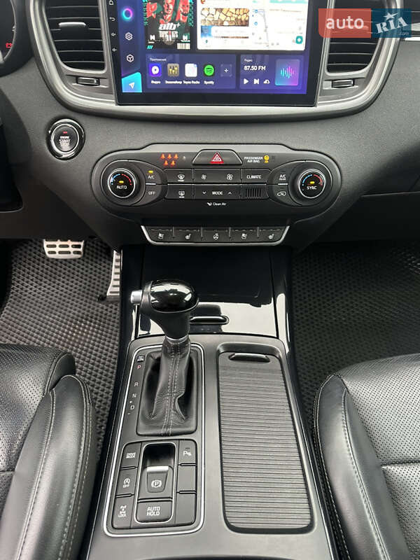 Позашляховик / Кросовер Kia Sorento 2015 в Києві фото 35 Позашляховик / Кросовер Kia Sorento 2015 в Києві