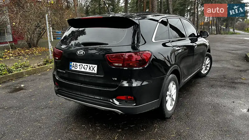 Kia Sorento 2018 VIN 5XYPG4A59KG472593 фото оголошення 2 з 79
