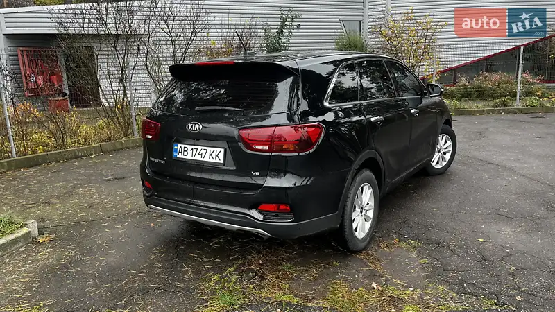Kia Sorento 2018 VIN 5XYPG4A59KG472593 фото оголошення 21 з 79