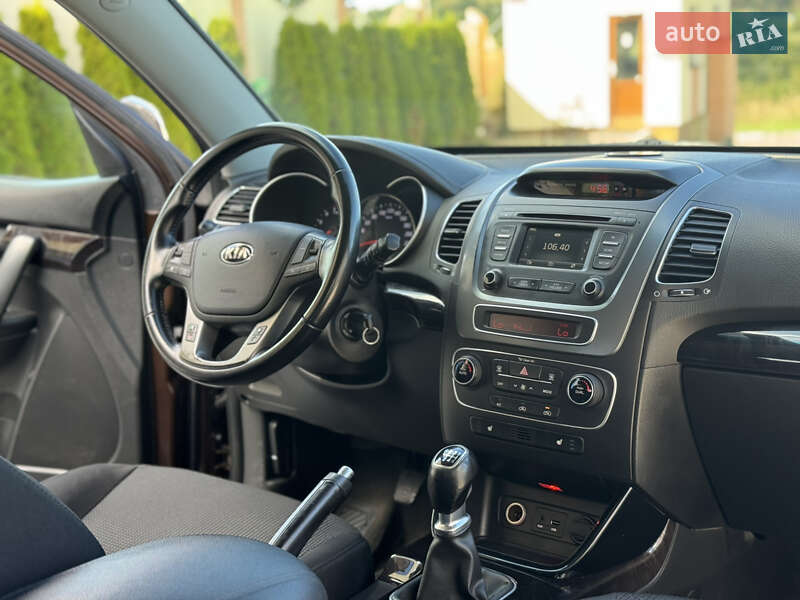 Внедорожник / Кроссовер Kia Sorento 2013 в Дрогобыче фото 24 Внедорожник / Кроссовер Kia Sorento 2013 в Дрогобыче