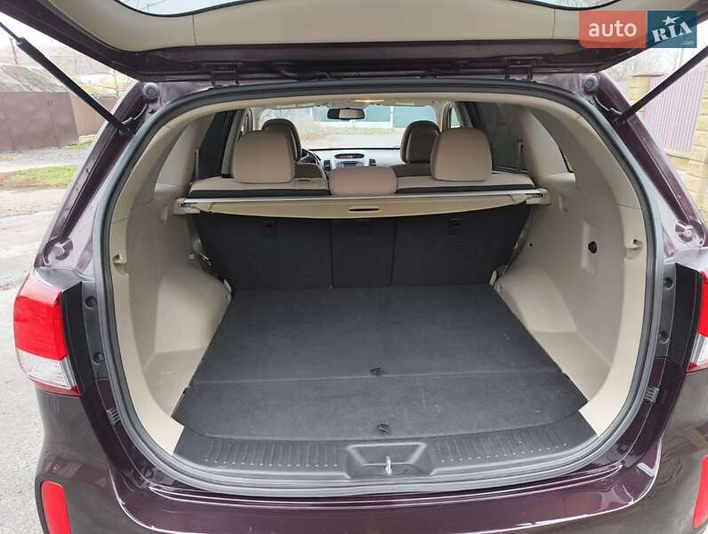 Внедорожник / Кроссовер Kia Sorento 2013 в Киеве