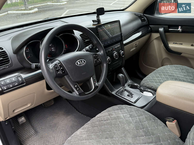 Внедорожник / Кроссовер Kia Sorento 2010 в Одессе фото 13 Внедорожник / Кроссовер Kia Sorento 2010 в Одессе