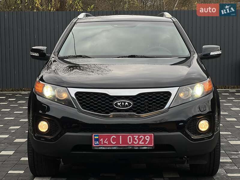 Позашляховик / Кросовер Kia Sorento 2012 в Ужгороді