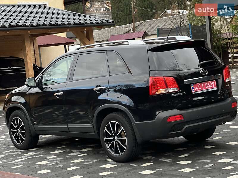 Позашляховик / Кросовер Kia Sorento 2012 в Ужгороді