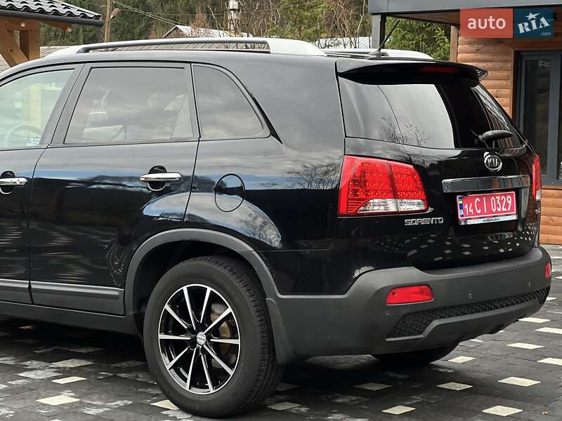 Позашляховик / Кросовер Kia Sorento 2012 в Ужгороді