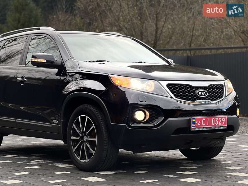 Позашляховик / Кросовер Kia Sorento 2012 в Ужгороді