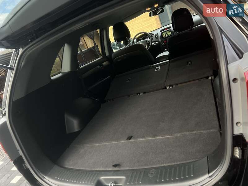 Позашляховик / Кросовер Kia Sorento 2012 в Ужгороді