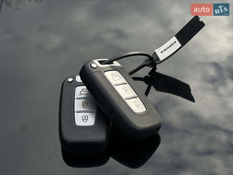 Позашляховик / Кросовер Kia Sorento 2012 в Ужгороді