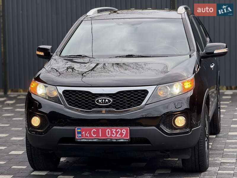 Позашляховик / Кросовер Kia Sorento 2012 в Ужгороді
