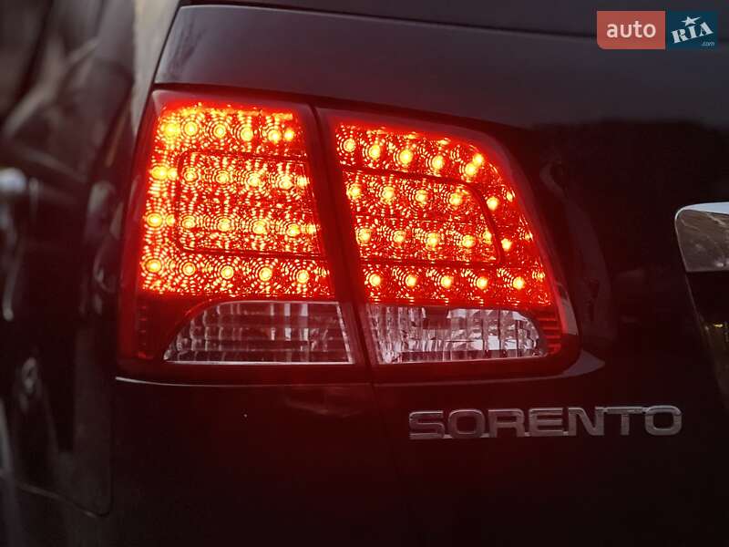 Позашляховик / Кросовер Kia Sorento 2012 в Ужгороді