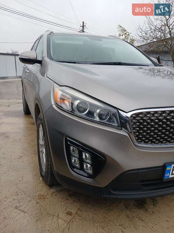 Внедорожник / Кроссовер Kia Sorento 2016 в Городенке