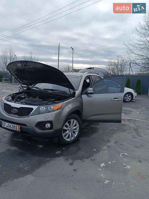 Позашляховик / Кросовер Kia Sorento 2011 в Вінниці