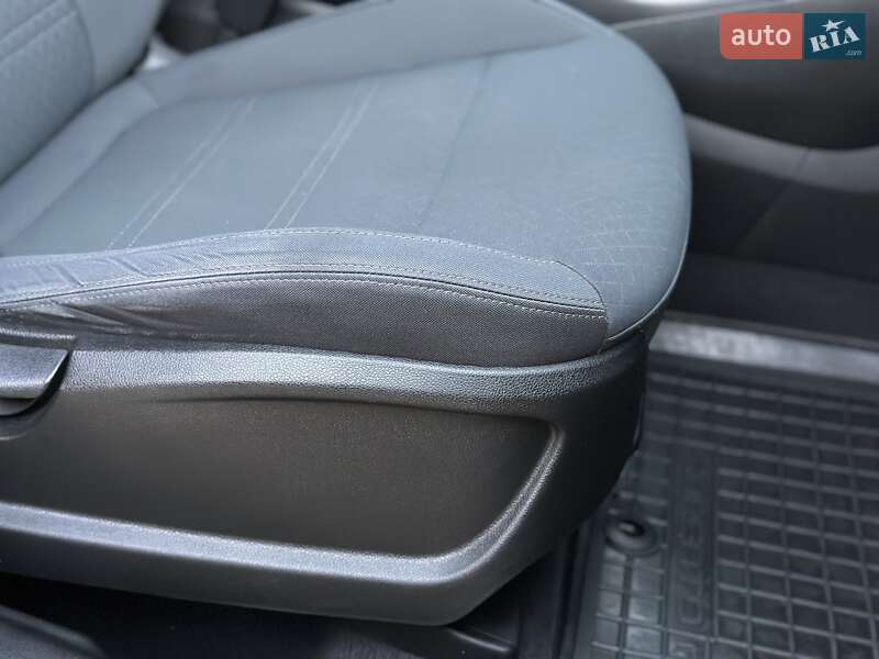 Позашляховик / Кросовер Kia Sorento 2017 в Одесі фото 42 Позашляховик / Кросовер Kia Sorento 2017 в Одесі