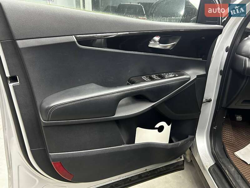 Позашляховик / Кросовер Kia Sorento 2019 в Чернівцях