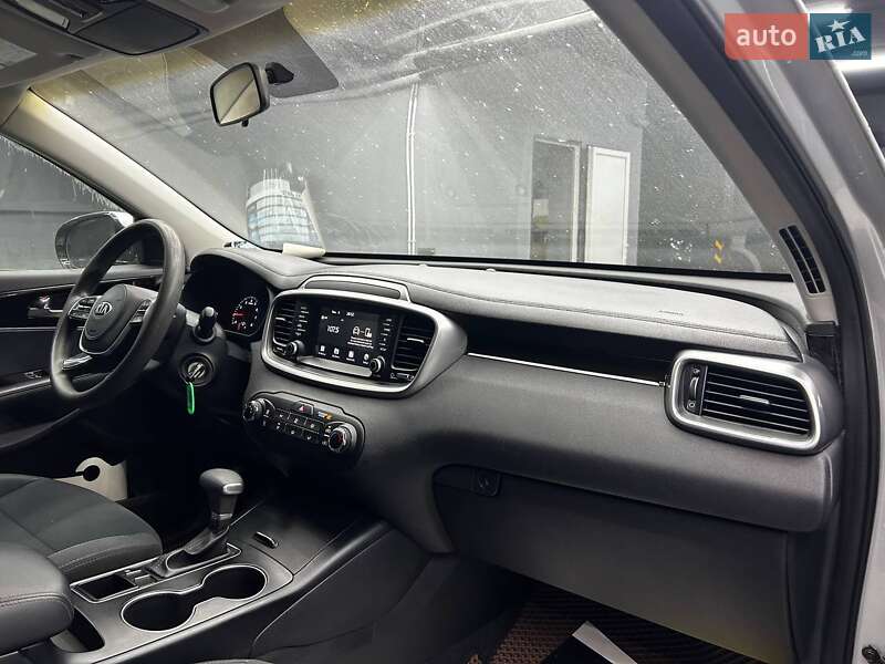 Позашляховик / Кросовер Kia Sorento 2019 в Чернівцях