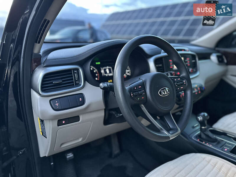 Внедорожник / Кроссовер Kia Sorento 2015 в Владимире фото 57 Внедорожник / Кроссовер Kia Sorento 2015 в Владимире