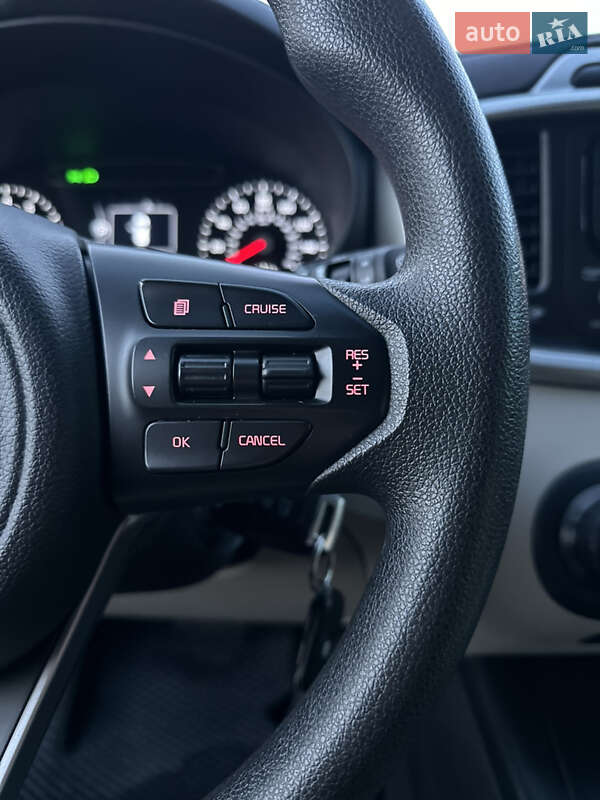 Внедорожник / Кроссовер Kia Sorento 2015 в Владимире фото 62 Внедорожник / Кроссовер Kia Sorento 2015 в Владимире