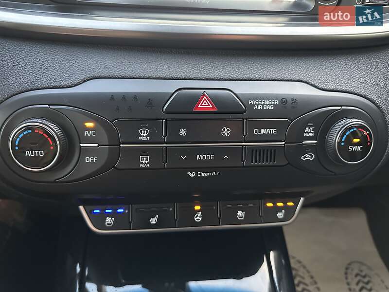 Внедорожник / Кроссовер Kia Sorento 2015 в Хмельницком