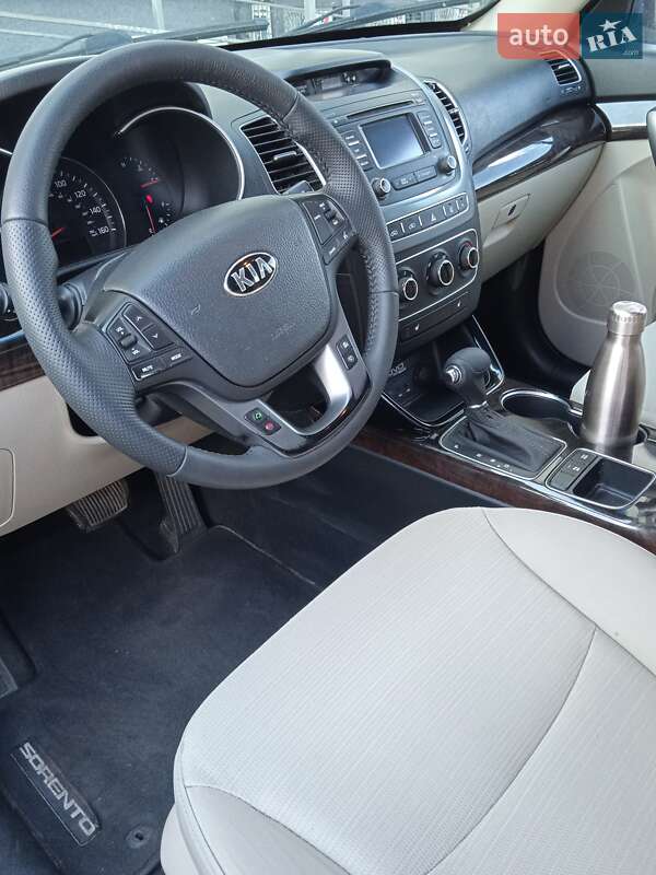 Позашляховик / Кросовер Kia Sorento 2013 в Львові фото 30 Позашляховик / Кросовер Kia Sorento 2013 в Львові