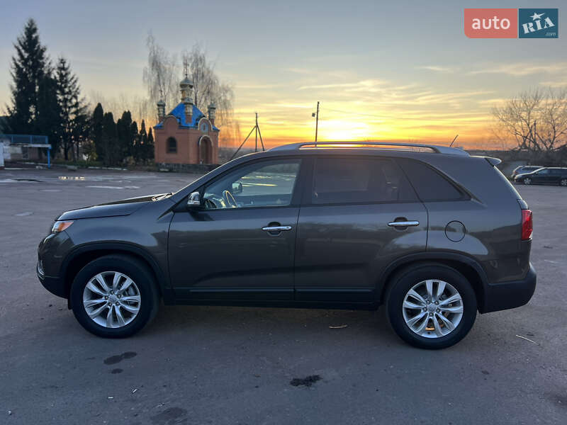 Позашляховик / Кросовер Kia Sorento 2012 в Луцьку
