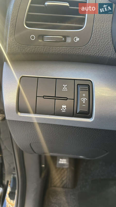 Внедорожник / Кроссовер Kia Sorento 2013 в Калуше