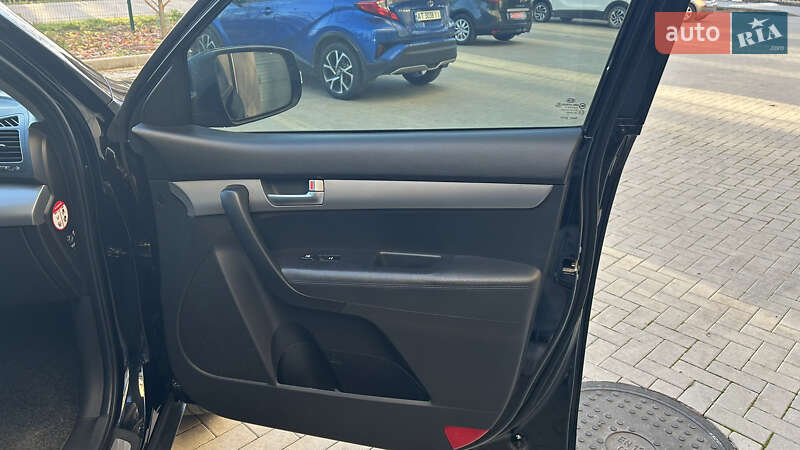 Внедорожник / Кроссовер Kia Sorento 2013 в Калуше