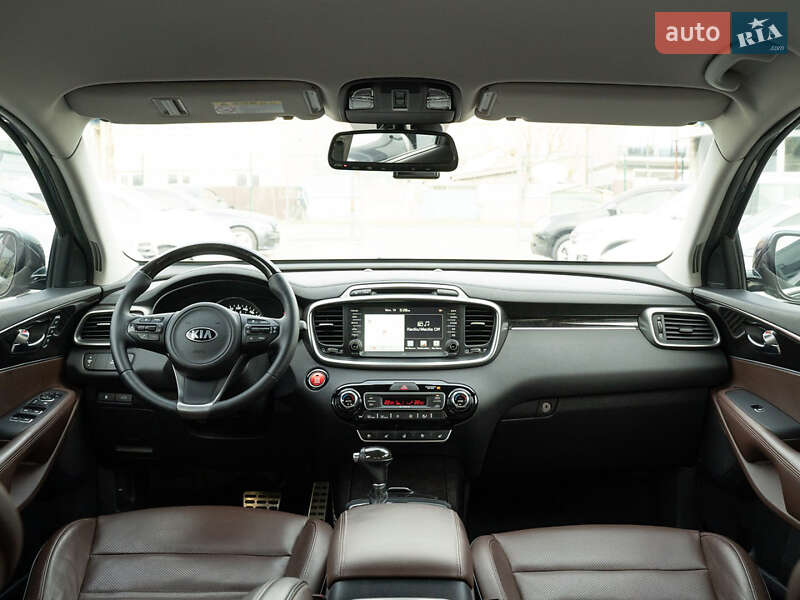 Внедорожник / Кроссовер Kia Sorento 2015 в Одессе