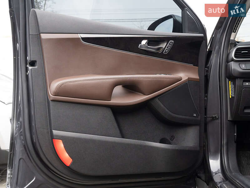 Внедорожник / Кроссовер Kia Sorento 2015 в Одессе