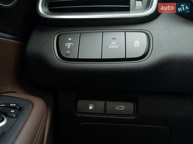 Внедорожник / Кроссовер Kia Sorento 2015 в Одессе