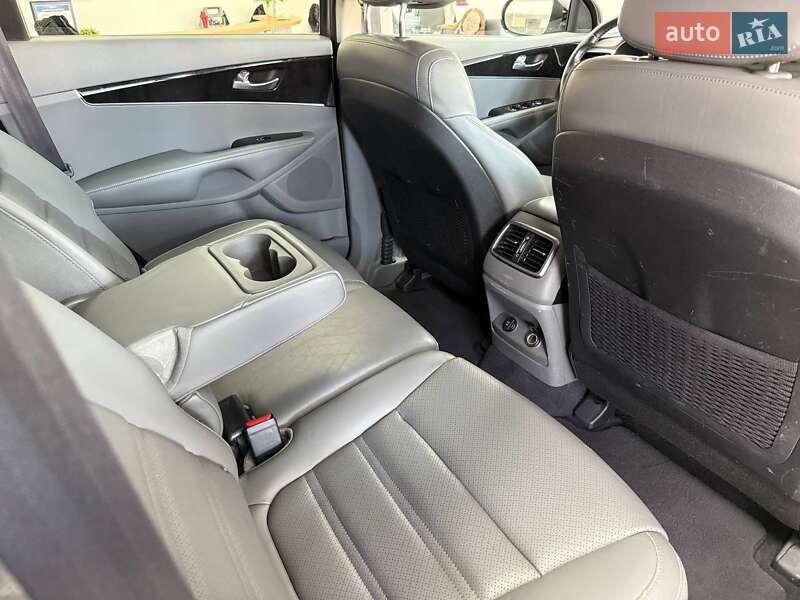 Внедорожник / Кроссовер Kia Sorento 2015 в Киеве фото 32 Внедорожник / Кроссовер Kia Sorento 2015 в Киеве