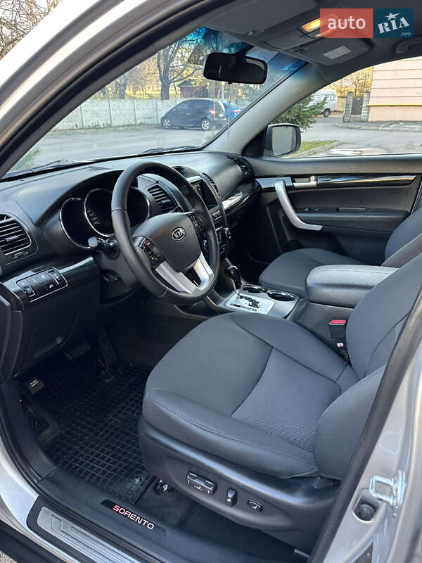 Позашляховик / Кросовер Kia Sorento 2011 в Рівному фото 11 Позашляховик / Кросовер Kia Sorento 2011 в Рівному