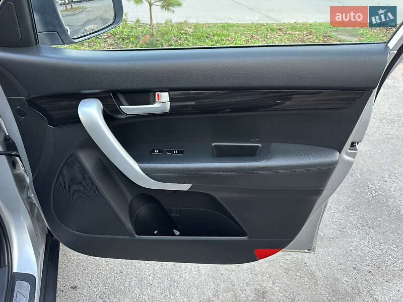 Позашляховик / Кросовер Kia Sorento 2011 в Рівному фото 25 Позашляховик / Кросовер Kia Sorento 2011 в Рівному