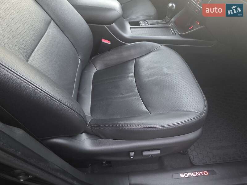 Внедорожник / Кроссовер Kia Sorento 2013 в Ивано-Франковске