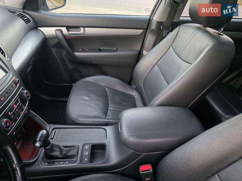 Внедорожник / Кроссовер Kia Sorento 2013 в Ивано-Франковске