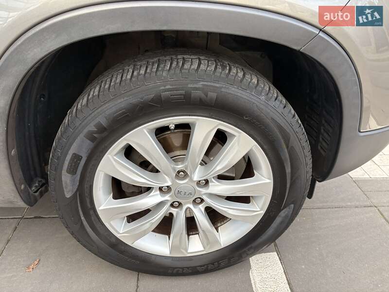 Внедорожник / Кроссовер Kia Sorento 2012 в Луцке фото 23 Внедорожник / Кроссовер Kia Sorento 2012 в Луцке