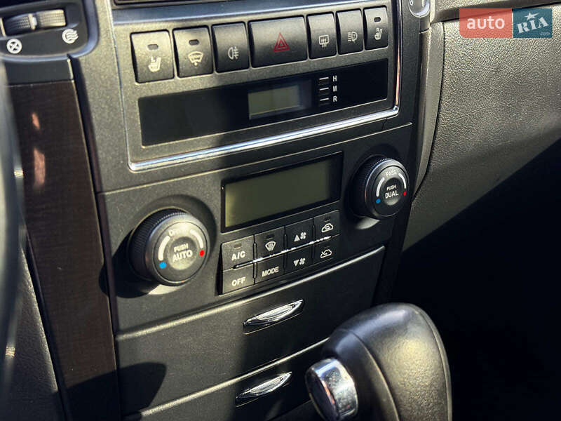 Позашляховик / Кросовер Kia Sorento 2008 в Києві